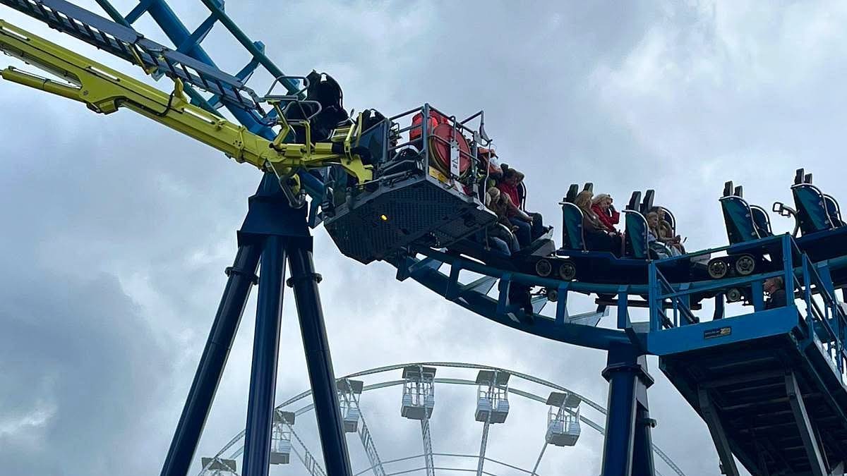Twenty-seven people are trapped on 'Wipeout' rollercoaster 50ft in the air for more than three hours at Suffolk theme park 1 bbff5998baab3fe43cd357090f768da581bc056a5bb64afeed49dd0929b8018f