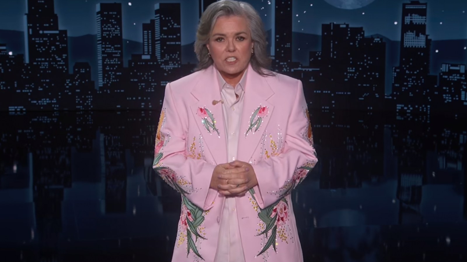 Rosie O’Donnell Criticizes Trump, Pays Tribute to Hayden Panettiere as ‘Kimmel’ Guest Host 1 bcb6c5c819041aab471c28b0934236b3c4c2aa25e1d551d46580061aa5d79571