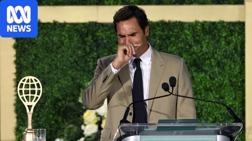 Federer tears up during Tennis Hall of Fame induction 1 c416760da9ad6edc3c89a1d88b2e04c9234fbb22cef358dee325d04ac2553305