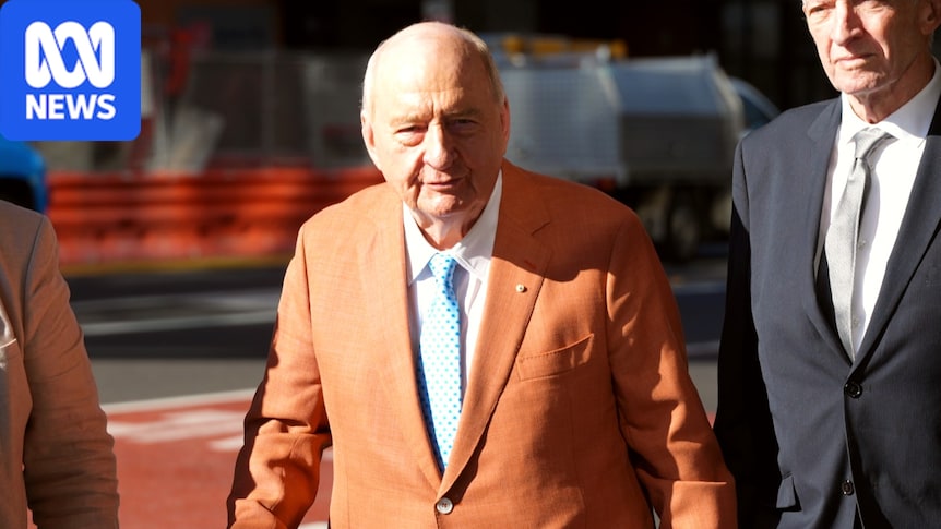 Alleged sexual touching left complainant 'squirming', Jones trial hears 1 c7e6110d355d6e9699196b5418004ae710494d300e4670f098f26b43c1f49855