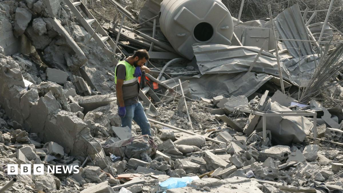 Eleven killed in Israeli strikes on southern Lebanon, authorities say 1 d8c95fa3bc0e48dab430d5437c9f02da9d84ae7441e183378fc964e9690c5f4f