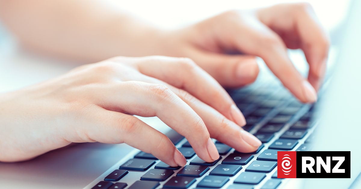 Less than a quarter of schools using $34m system for sharing student information 1 dd082ae6fd55330427b3853374efce26a8b4711bb1219280f9c3ee3ec70f7107