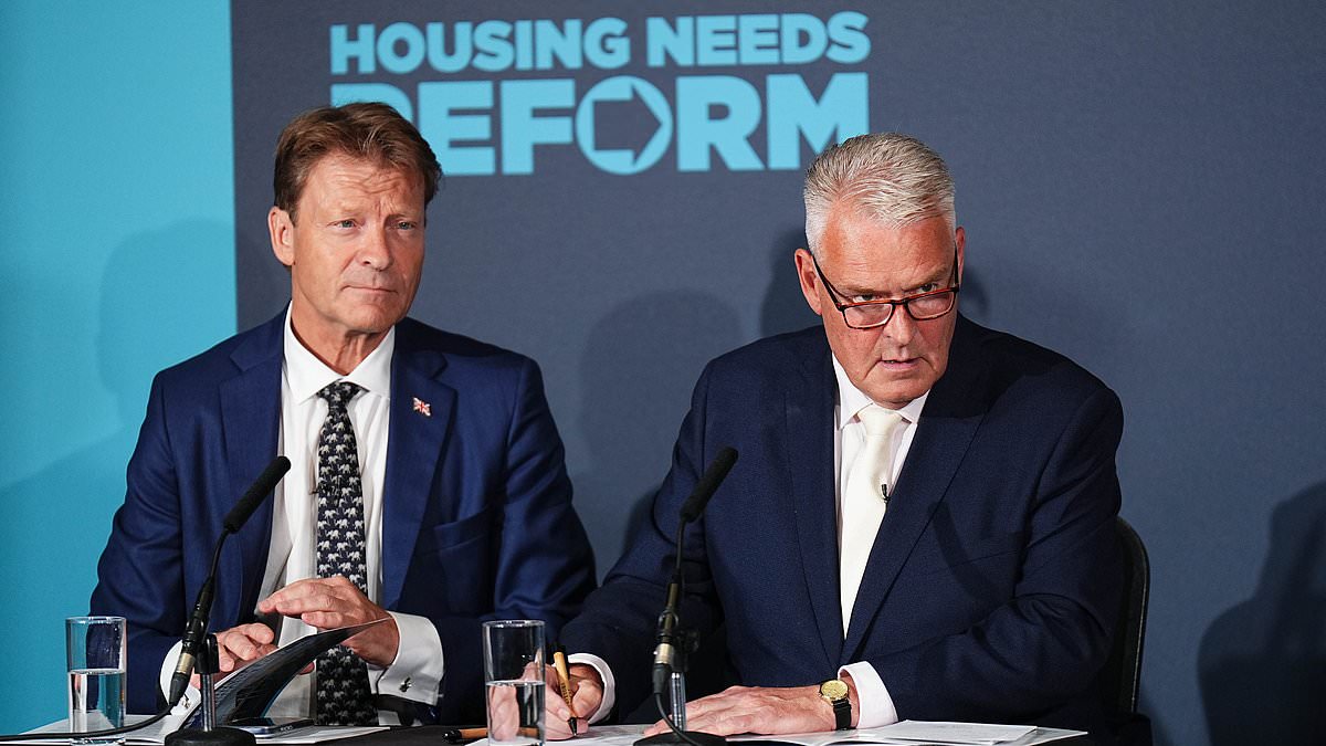 Reform vow to evict social home tenants for new 50,000 homes if they don't mow their lawn 1 dfc1b122f1f64016e4e511b3d0c1aea1cfc15b609070955162f40628268b9535