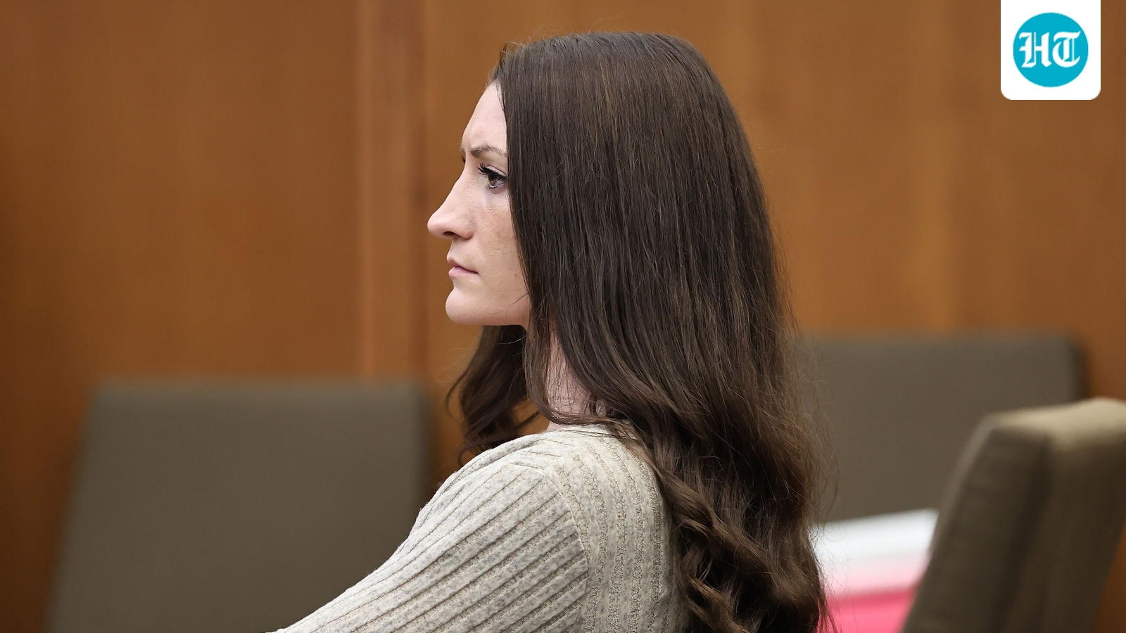 Lindsay Clancy: Viral video of Massachusetts mom ‘staring down’ jury sparks buzz, ‘Straight out of a horror movie’ 1 e74f3d0fd3f0e020fa2840bc8f41302dae6b7789de7b429c49f0ebb83203c93f