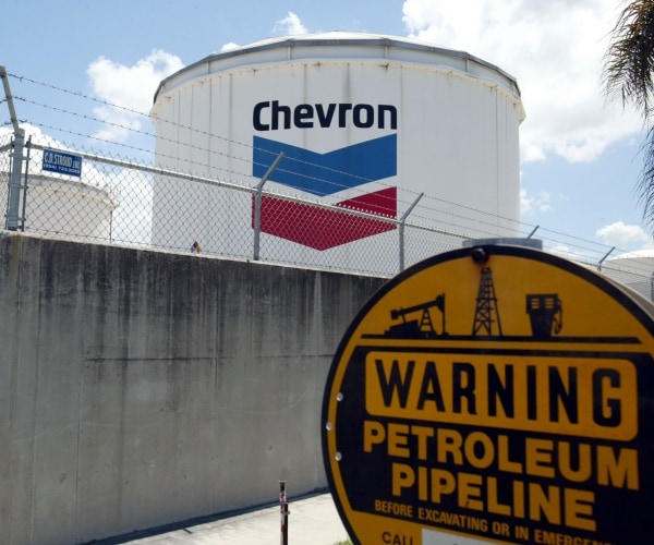 Chevron Leads US Energy Push Back Into Venezuela 1 e8ad272d9e0582b63a11e72e69a5e97c1a464d8ac0083b695d507e40a5488636