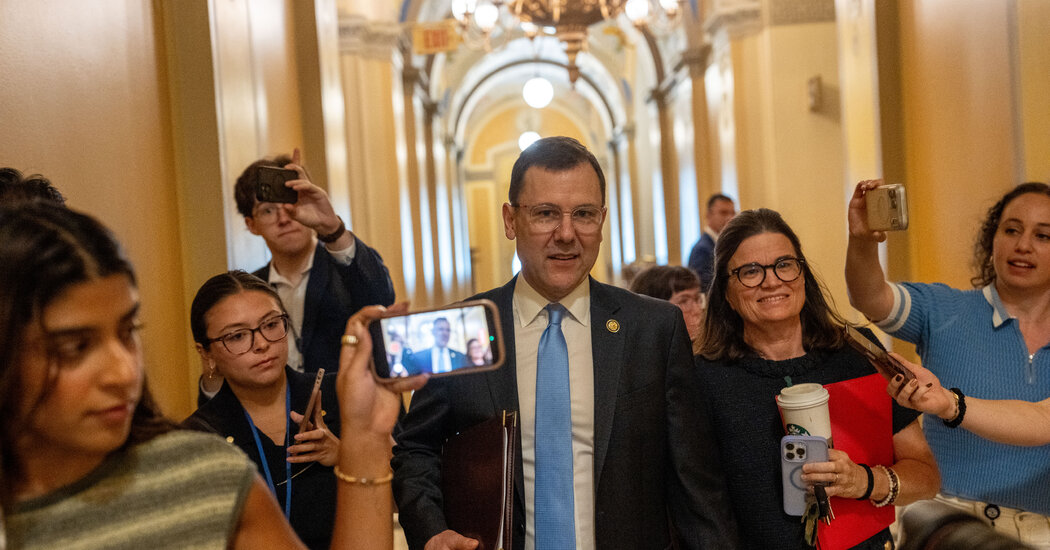 We Tried to Cover a Tom Kean Campaign Event. Someone Called the Police. 1 f300e9f23713393c5dc41b068e8d86b551e2a84aa639917163b76e8ce78eb809