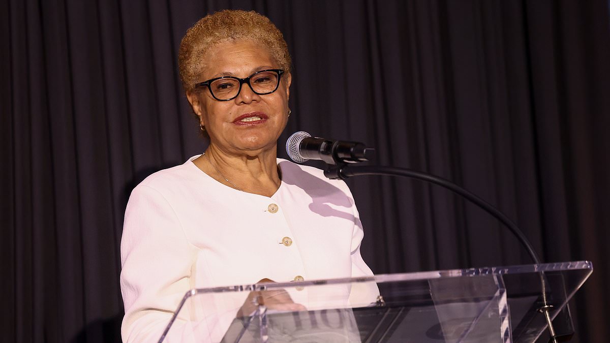 Shocking footage shows LAPD beating handcuffed inmate shortly before he died - as woke mayor Karen Bass demands answers 1 f3b2e70514bca7a21523eea44e9521cb11b5a2a9b0e259ab1f593fe499a5c38c