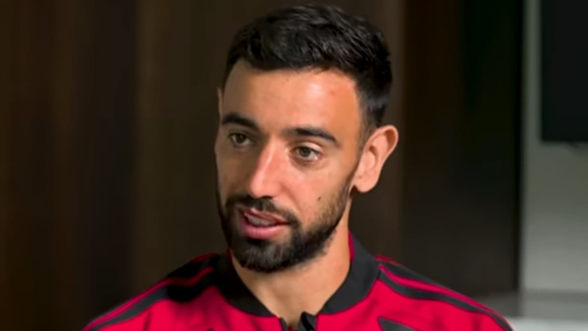 Bruno Fernandes names the Man United starlet he coached while completing his badges... and reveals why he can't stand English tea! 1 f731fe8becd64bb0e93851a397c5895114611109f65732721ec1fe63affc025a