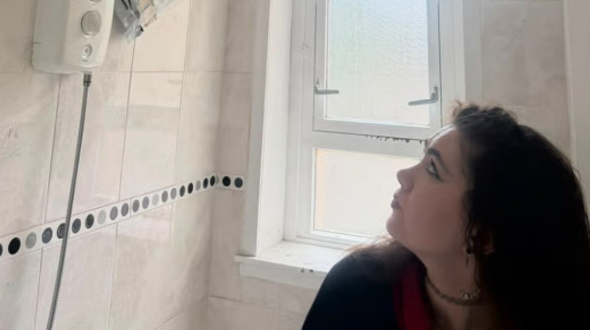 Mum and son forced to leave council flat so mouldy ceiling is falling in 1 fcf5f3947259a5e9a1a66e922612c2ad55ce240ea436105742975fe1477a951c