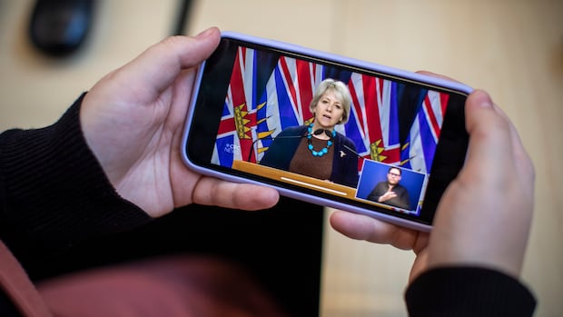 Deepfake doctors peddling bogus cures are becoming more convincing — and very little can be done to stop them 1 0088717a8a9c7e12c9828762d30dfc0c9a1a10376943e046be31cc5e11861067