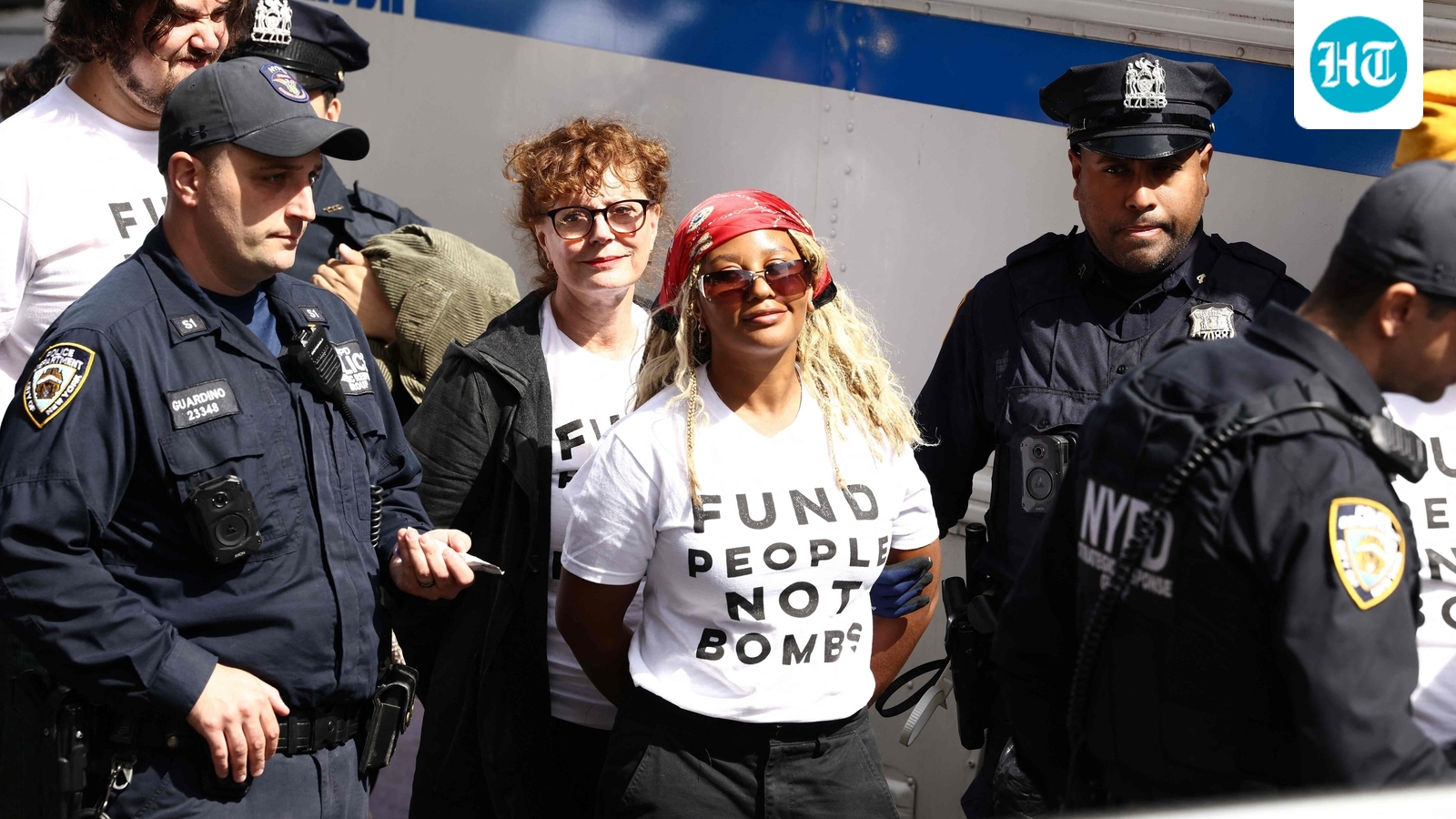 Susan Sarandon, Hannah Einbinder detained: Update on anti-Netanyahu protest outside UNGA 1 011cd7cf2edfa74acf9e086e56c517f73baa332046088bce17bc1fcbe8445127