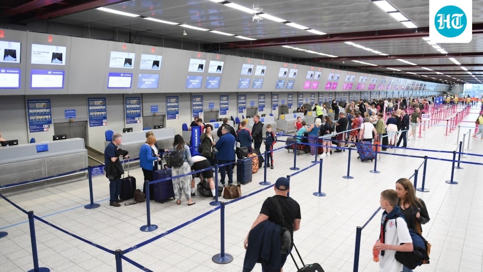 How 9/11 changed air travel: TSA, cockpit doors, ID checks and more 1 01294d6e44ef974e80de66d99d30c948f8b8dedbbd8121b412f8c7bf81133cd6