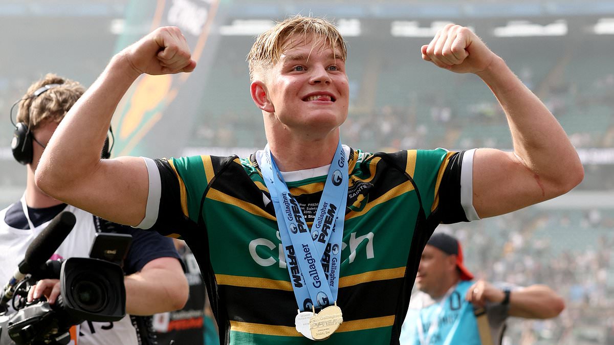 England rugby star Henry Pollock opens door to sensational switch to ANOTHER sport and reveals boxing and MMA ambitions after signing with Eddie Hearn's Matchroom 1 050d0ca182ba8623806f916e09d1bf4c9b1a44a3d79bb850ade3dd35168d4305