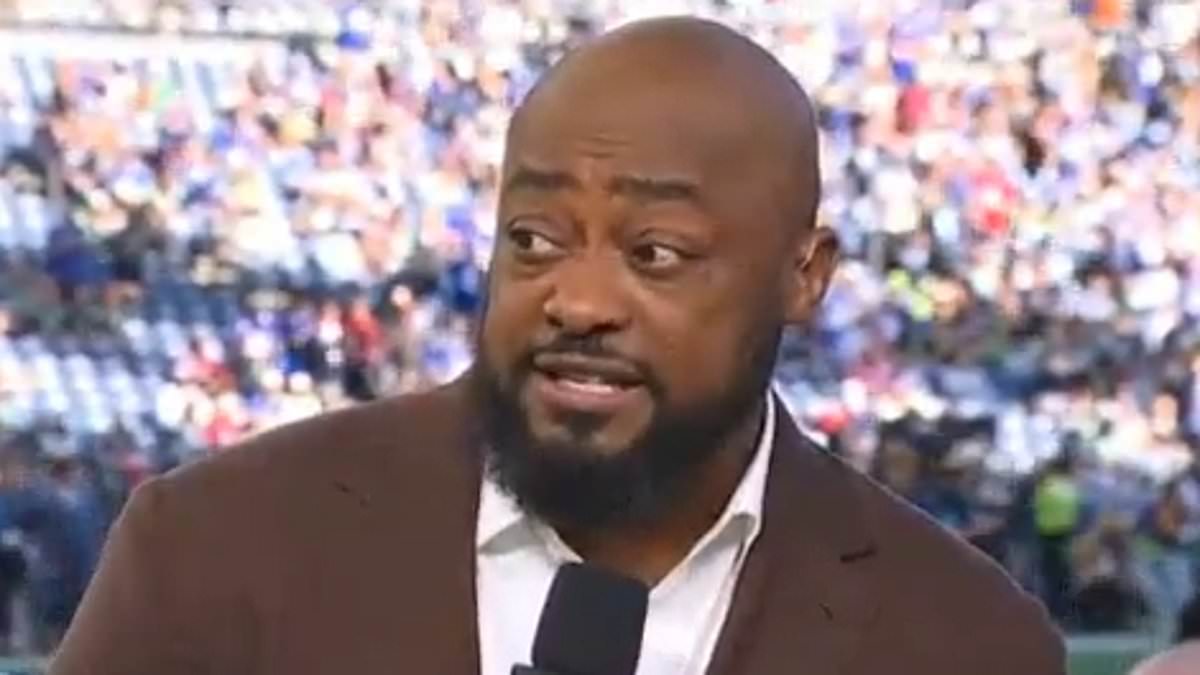 NBC urged to FIRE new star analyst Mike Tomlin just minutes into his debut as host is forced to correct repeated error 1 059531dd05fcd28412cf7987c0cde230cee97aa405e35ea6ada7b75e9bf848c8