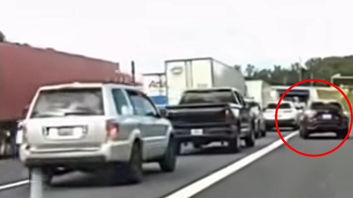 06d45e6985faacaa35b08ac78e0ca41db93d78a12b3859ad6062e616b5822725