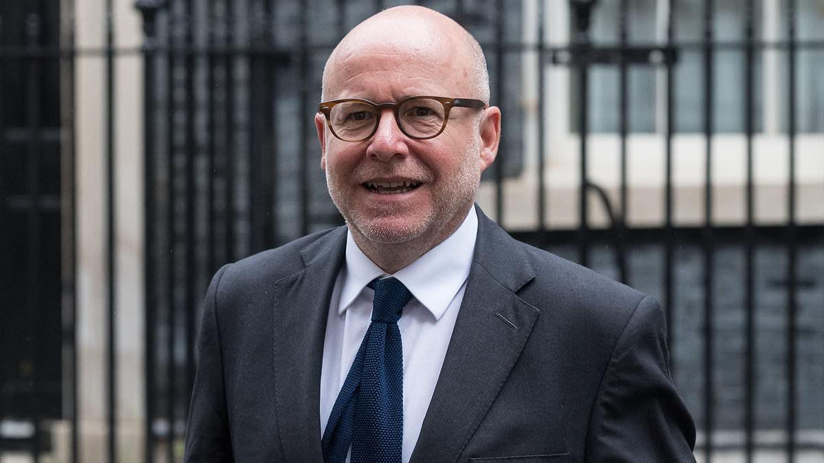 Even Labour admits Starmer let human rights lawyers cripple the Government as 'risk-averse' guidance created by ally Lord Hermer is scrapped 1 0790655a511762bb2fa79fa50a4010f4aa49387fa25997e4cb24083907708b2f