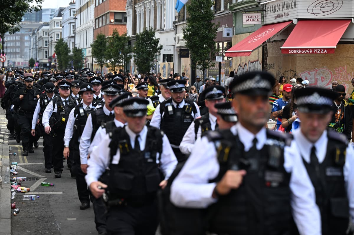Man who died jumping in canal while fleeing police at Notting Hill Carnival named 1 09bf3230fa4579c93d707eb15797af5f9d7b926b87df73be1aca50537a1b0a31
