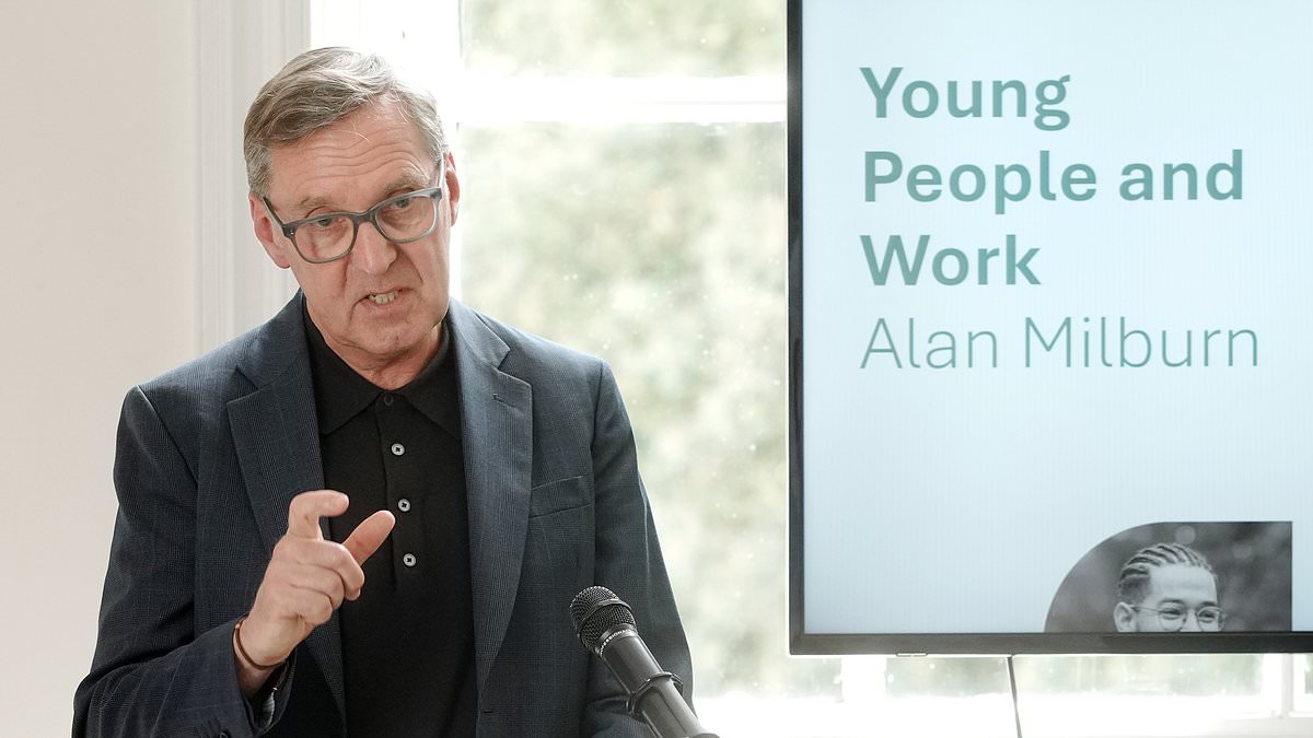 Labour's big plan to tackle youth unemployment will increase the cost to the taxpayer before it makes major benefit savings, architect warns 1 0a995ff107ec4fa312034fe2a807d658366aecde2c627073e289824f24418ecd
