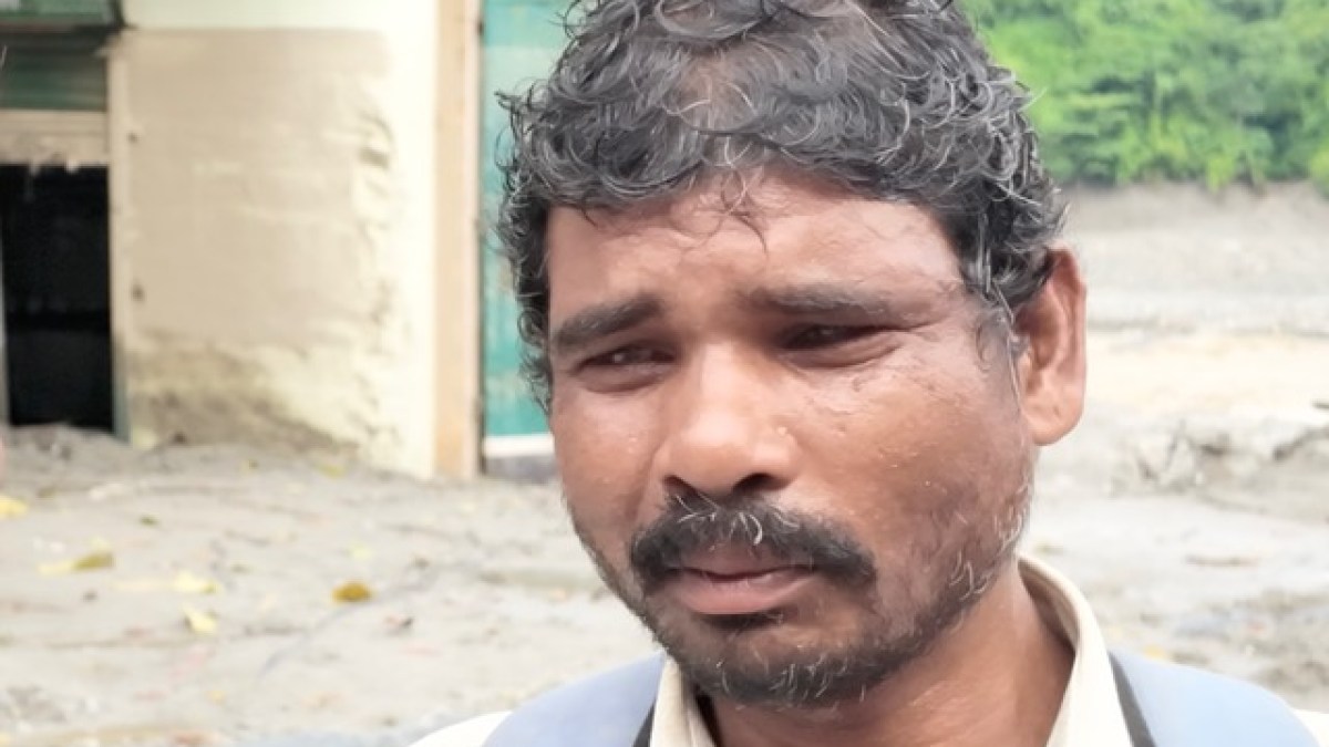 Nepal floods: Father borrows $13, walks for days to search for missing son 1 0b20be5b6e6cc5f194544e472389947c2c21a979f854bcfee4d4178a77ad76da