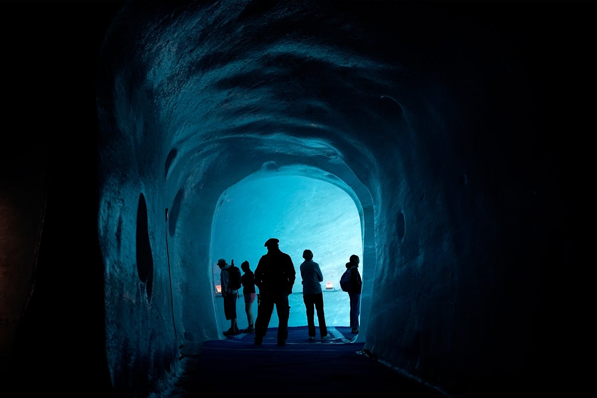 Photos of France’s melting Mer de Glace glacier 1 0c91fa8ac81c08e9dcd7306a4824b72c227766fe2c185b89f99316a83290a7ee