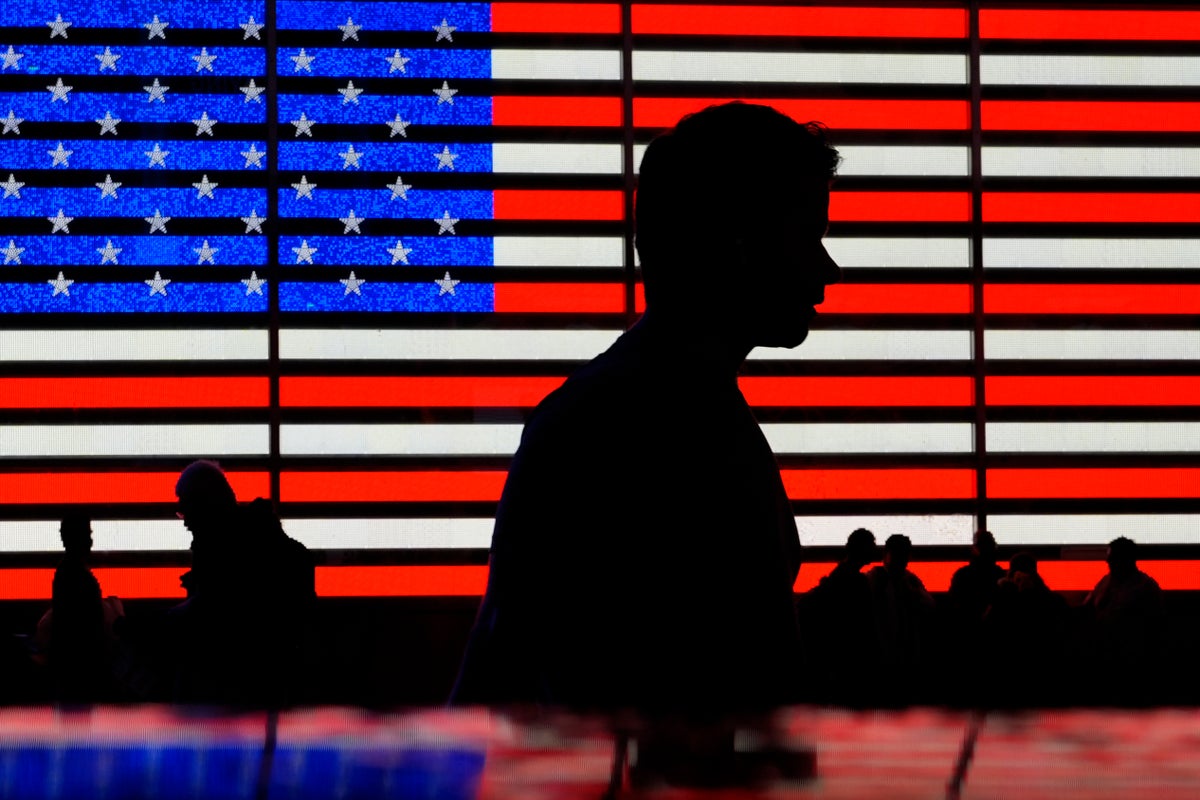 US household income top pre-pandemic levels for the 1st time as Americans struggle with inflation 1 0cd6111b0b37b28ee3f6f233c9ba19b1648ddf782abe4a56eb4e66dd5bf4be42