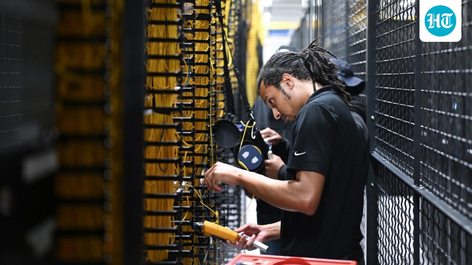 What it’s like to work in one of America’s data centers 1 0ffee82f4dfe1fd4a1df0a4ad2403a3c4b24c9b0a1086a362ca1f78deac5a09c