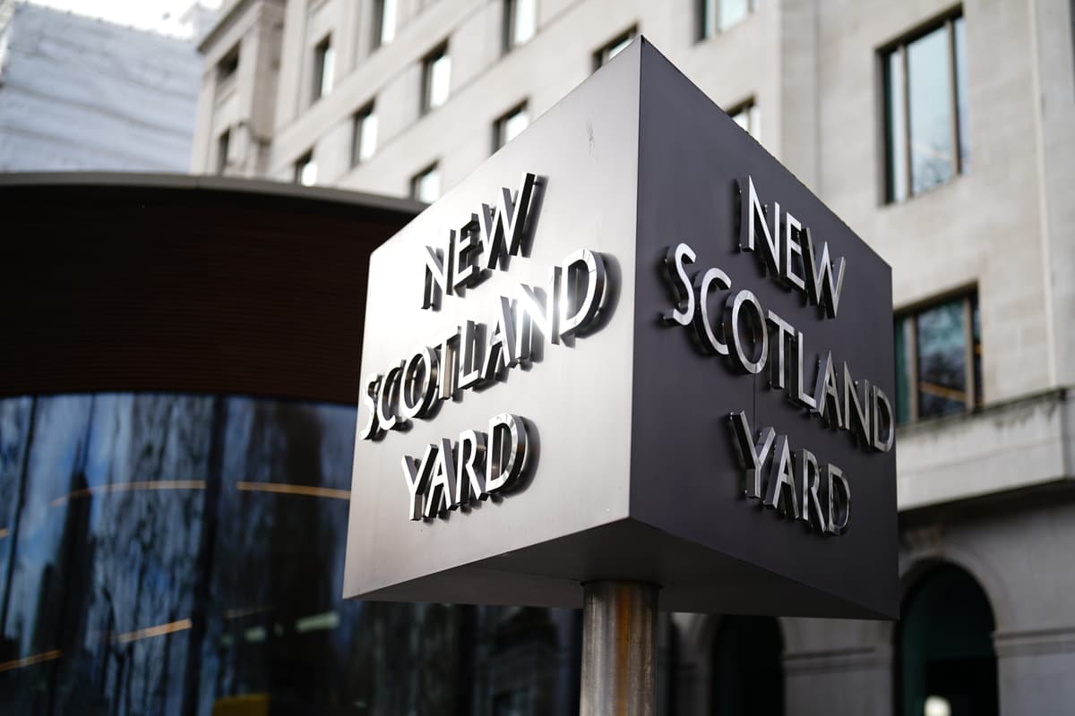 Met Police officer sacked for gross misconduct after restraining order imposed 1 1333b95b01da47ac249fef169c788ff38c8fc36d9f2d4defd55b43d917090436