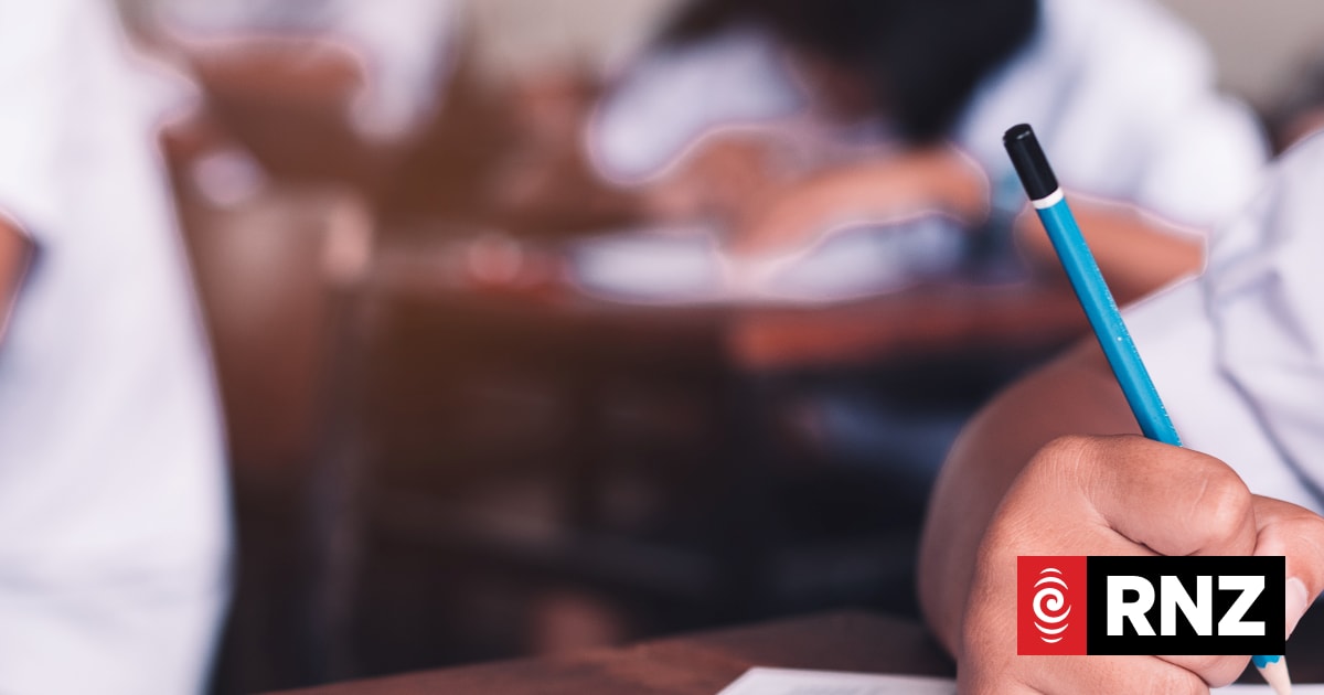 Principals frustrated by government's curriculum changes, federation says 1 2011c80d4336f82861869203825bf4b390b6608d96b72684fa646bd3949ed738