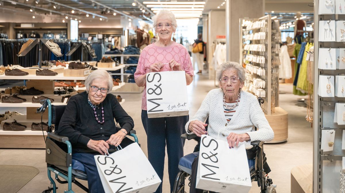 Marks and Spencer superfan aged 101 gets VIP treatment on special trip to store 1 207880af052951b0eafcf7c6b84124f8a89f68033d12ad035001712e20a56438