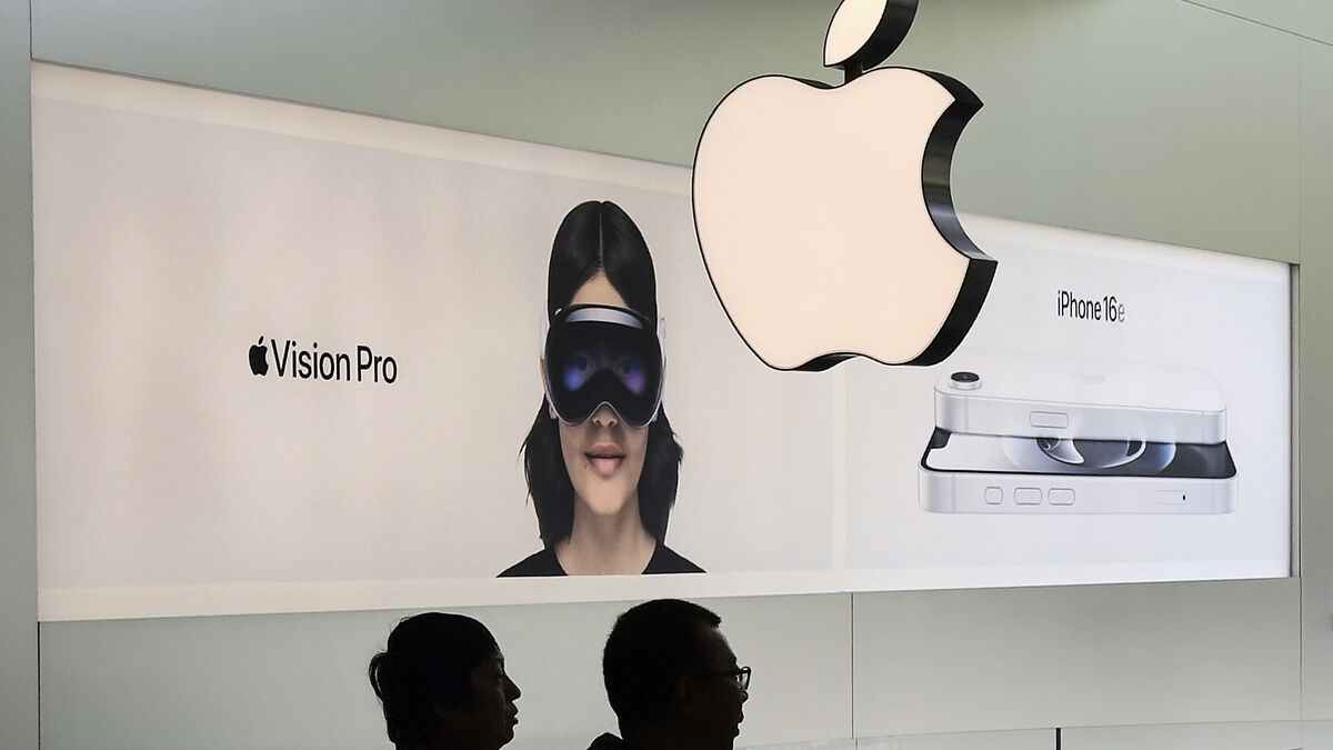 Apple expected to unveil foldable iPhone as John Ternus makes CEO debut 1 20b36724d1df9ca78edbad28f0115b63e5c9ff393a9f20832ec9410aeedb5bfc
