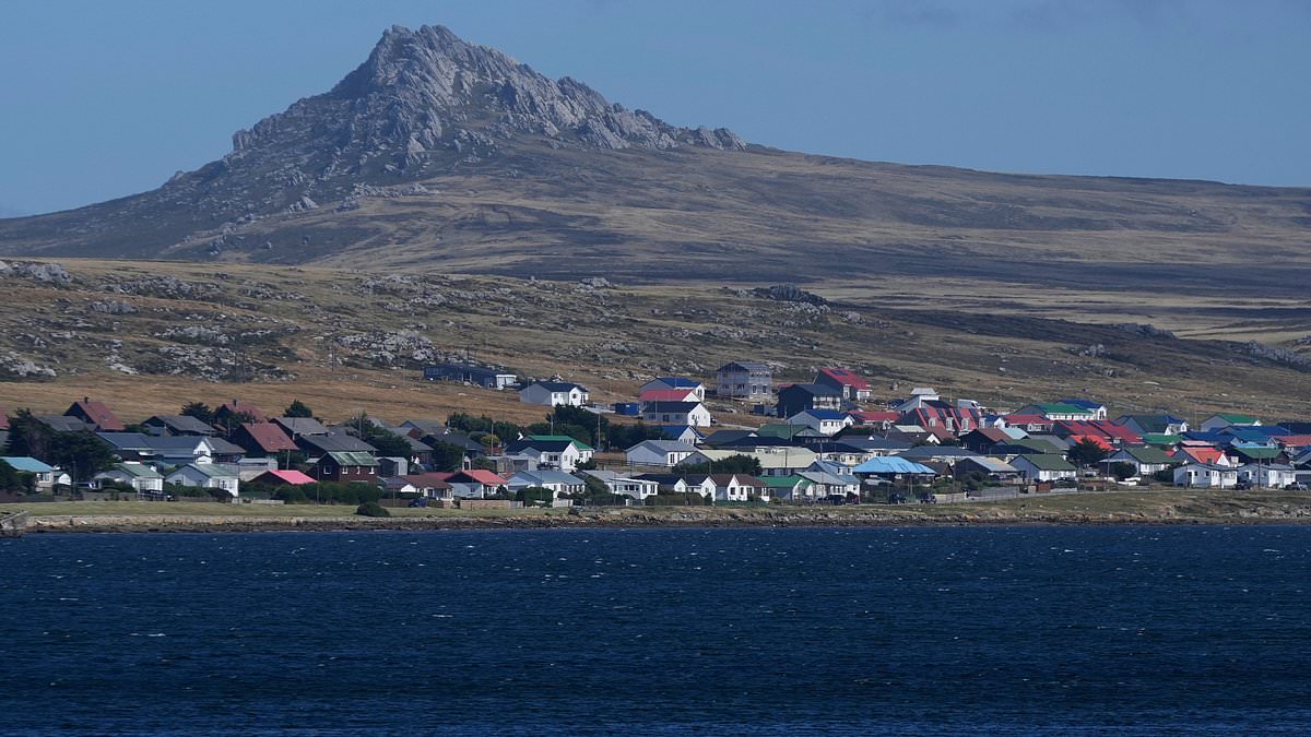 Argentina stokes Falklands tensions with more sanctions on oilfield plans 1 2204f12a4d909aa3e674c165c708111ea70ac8a1a3e7757fbb90358c3839dde8