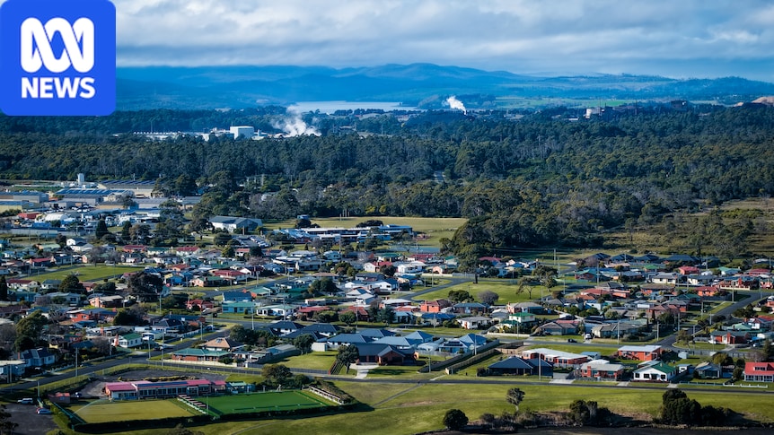 Billionaire's Tasmanian trainwreck has broken workers and marriages 1 29936b09fcba02f8109ce01f78eaf0d44050a0c7adeb9b8447fe660dc5a8433b
