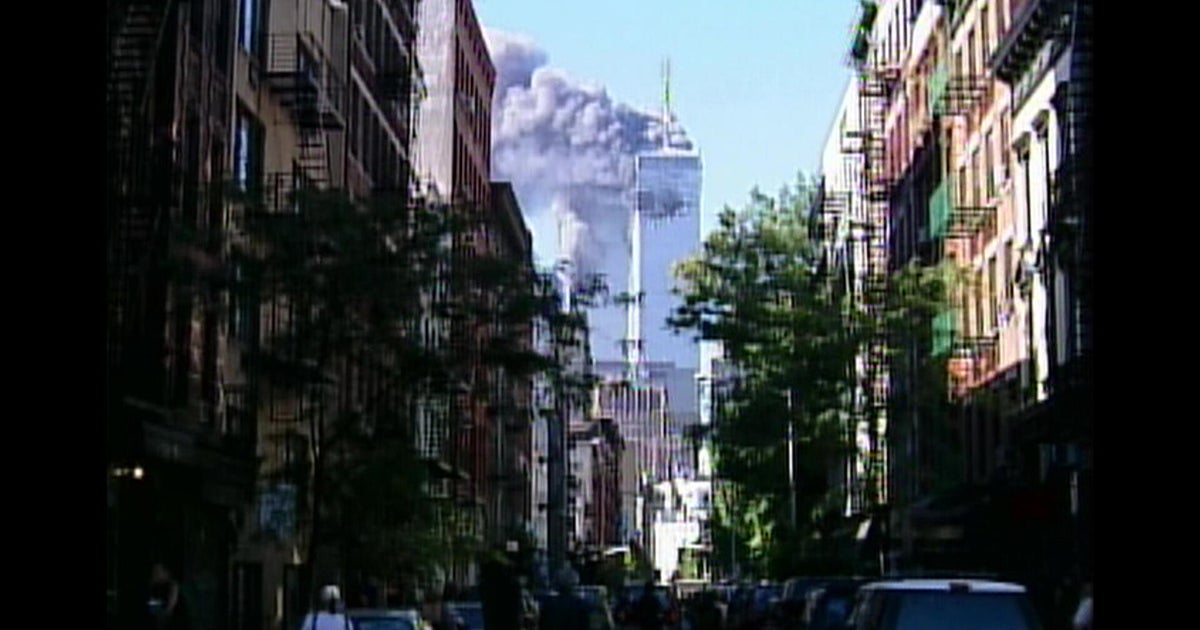 Inside a harrowing escape from the World Trade Center on 9/11 | 60 Minutes Archive 1 2d7e19f9bbd9b7740c2bfe69f032796bd2369e1694e731cf70a7325de2f63b06