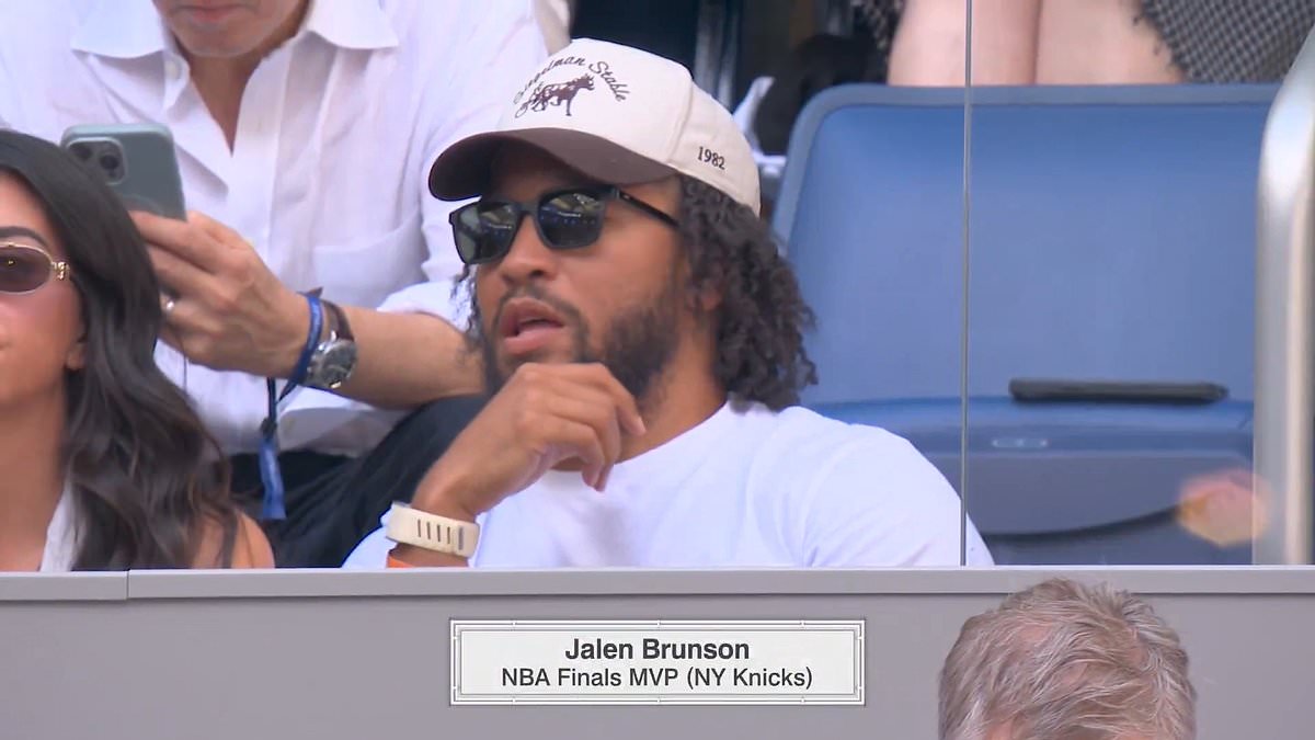 Knicks hero Jalen Brunson continues A-list weekend at US Open final... hours after standing ovation and Harry Styles shoutout at sold-out MSG 1 2e69c2a0cb32281f70141cd8f6d3f91de95e707aee2d7905e6ebe13f2d0b757a 1
