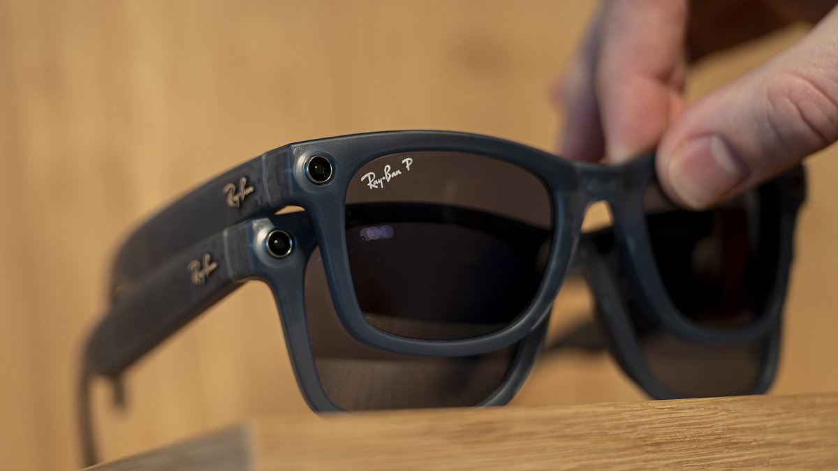 Huge political push to ban smart glasses: What Aussies who wear them need to know 1 34539655e6ecaea963fe32fd1746f2aafe12897ad6b7f14ecdfcf2429664e9f5