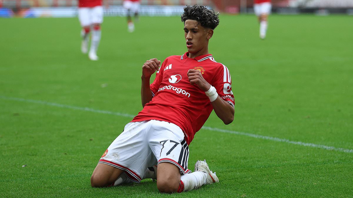 The pushy father behind JJ Gabriel's Man United quit bombshell: Why agents have long been in disbelief at his behaviour, how he riled families of other starlets and why he'll stop at nothing to fast-track his son to the top 1 36aad8112ce6d8ca2d57d42e08ae6b76b0858e716714496663a1e04e19ac7913