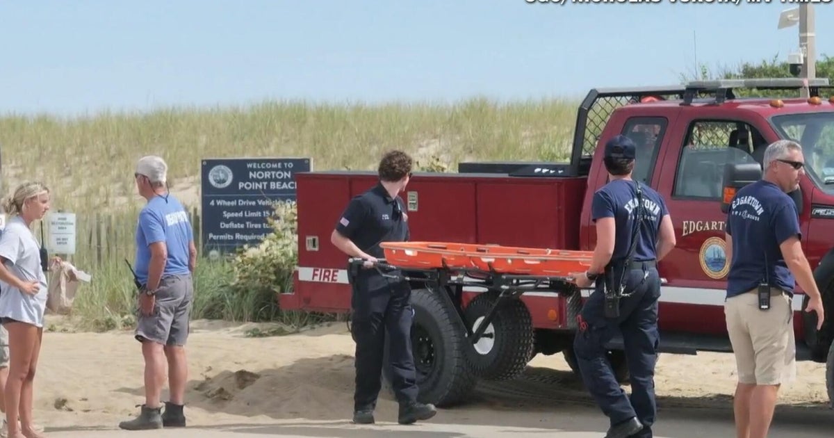 Woman gets potential shark bite off Martha's Vineyard, in the same town "Jaws" was filmed 1 37a7f2ed1c018312bf01cba3ad2b8a8db23dd71492cdf0529a819df03f239ed7