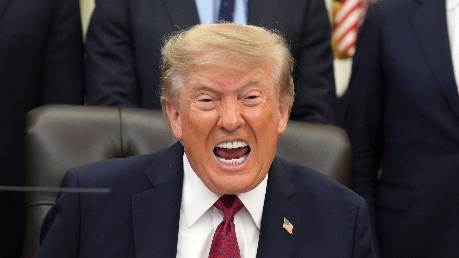 3c80d35b98f221129336b727f81b40a1c07935410ecf25c85bdf43763f6d6587