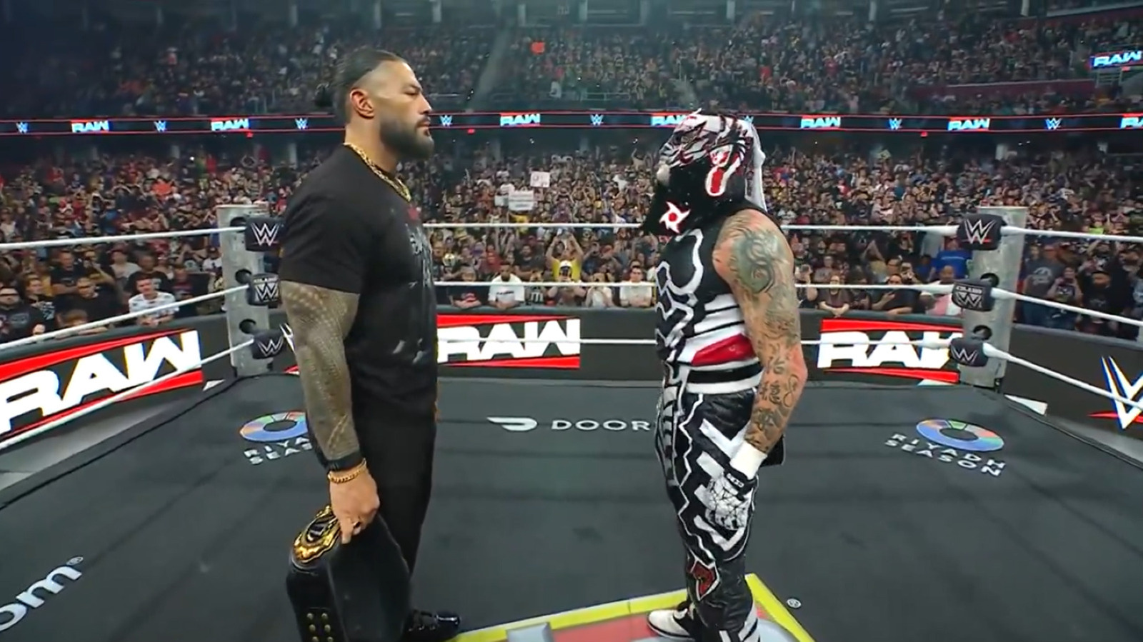 Roman Reigns Confronts Penta Following WWE Raw Tournament Finals Win Over Rey Fenix 1 3d91bbf79e7eed049893c8fd6b8d55458143e4fb00c17286a99d8fc4615df42b