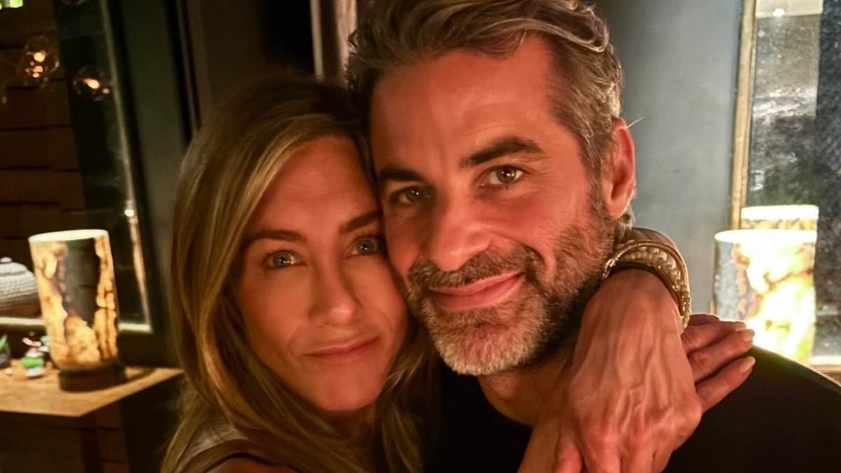 Mr Aniston's VERY colorful past: As friends fear the worst... inside Jim Curtis' messy relationship history and drug use before he bagged Hollywood's biggest catch 1 3f5cc718683789095ff59c997206661ad17a84f5a6ed599a8d3506a910b7e95d