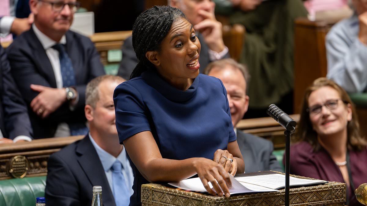Support for benefits handouts is at near-historic lows among British public, survey finds 1 40a018934d8b01b36d0455447898946e3bc8024b9313ba3a88e0559f21daedaf