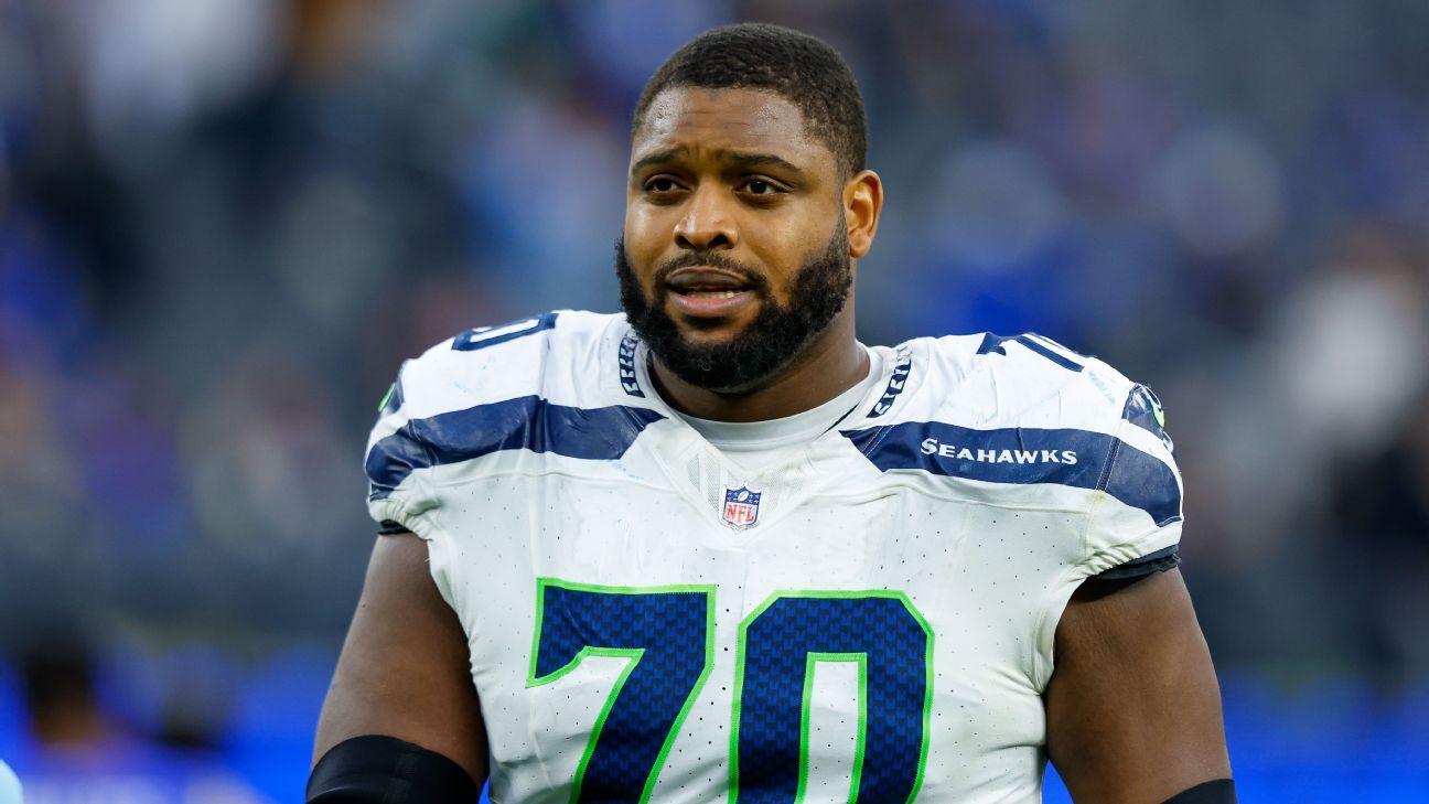 Sources: Packers sign veteran OG Tomlinson off Cowboys' practice squad 1 411a809b9a09c0bc712842afa14b8f337dd210c3f224c47d19c90ae2146f82e1