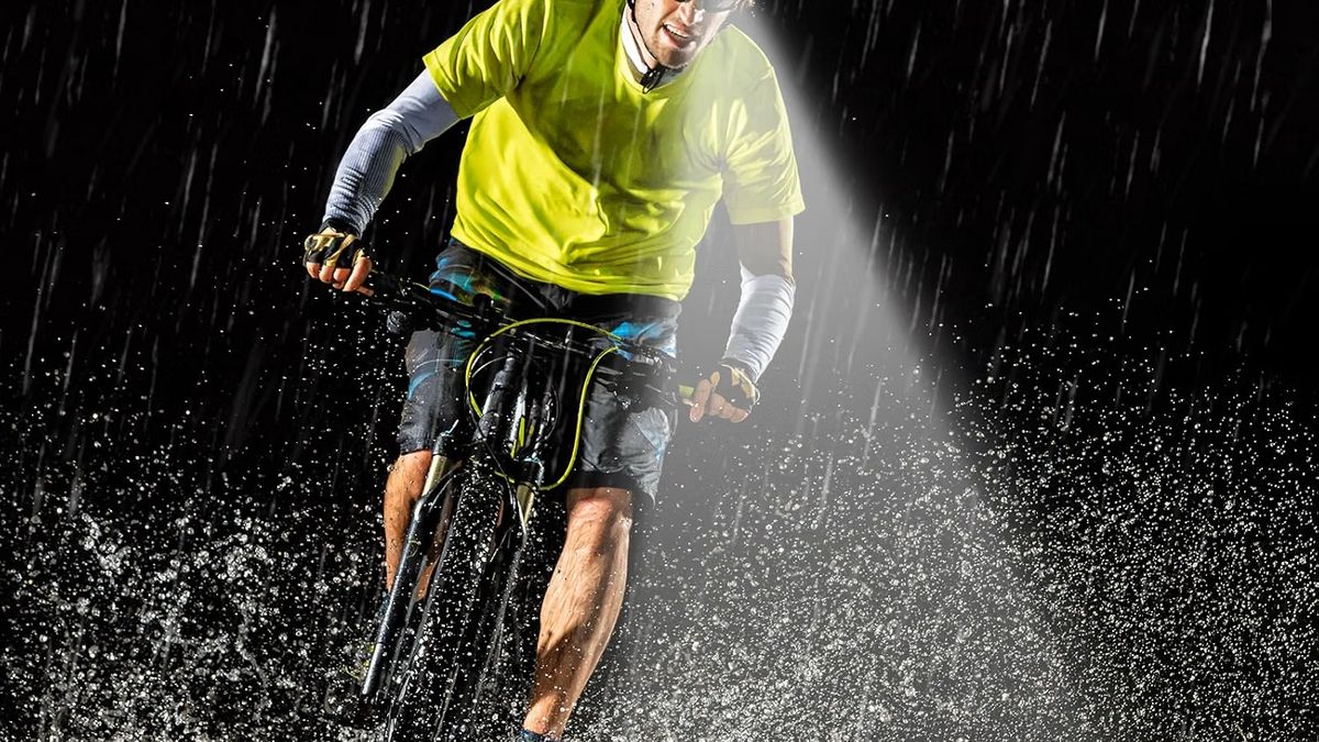 Darker nights see outdoor fans snap up head torch with battery that 'lasts a long time' 1 41440dd4cd2a3f86b39d651cc894e46553fa8d7e19bb9d65ae2dca5493f158a5