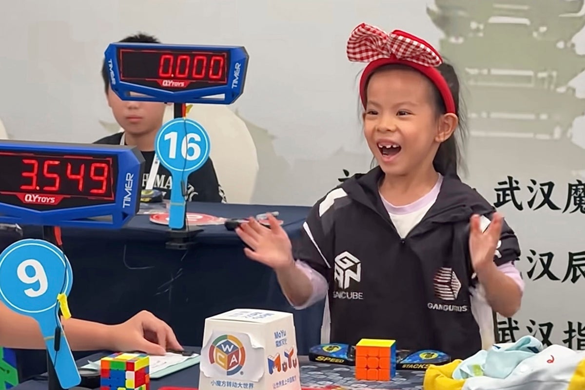 6-year-old Chinese girl sets women’s Rubik’s Cube speed record 1 415bf96a26ea147c005f1baee28631ee760b9400932e25be4a4522daa7617a2b