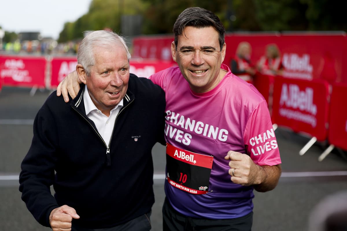 Andy Burnham takes part in Great North Run for homelessness charity 1 4181fa14eeb8539d9a42e706834aa5b5ec332ba1e5132645ab5705cc2ca9f5a9