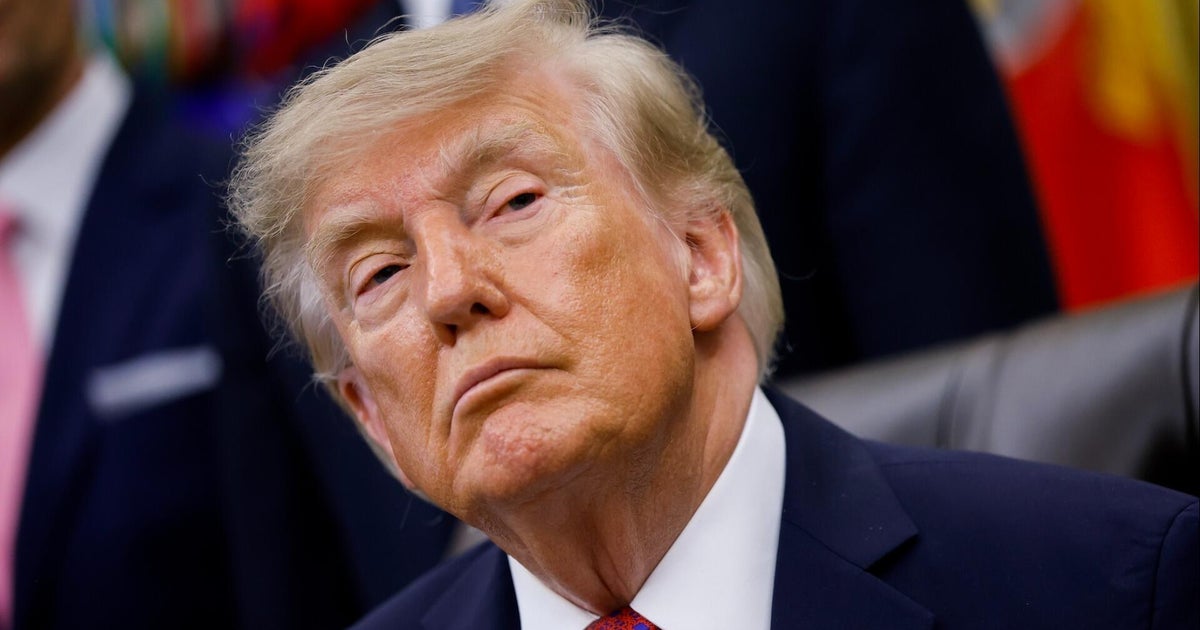Trump suggests changing Strait of Hormuz name to "Trump Strait" 1 422704544667524aafbb034b15ec21d3c2e9cf3ba47e06dadebfed62d1c3fb2b