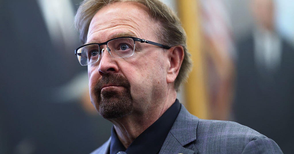 House censures Rep. Chuck Edwards over "inappropriate conduct" toward aides 1 448fbe577845872ad4587cd828295e764b589ef19481fcc8b8681a1c347b5bfe