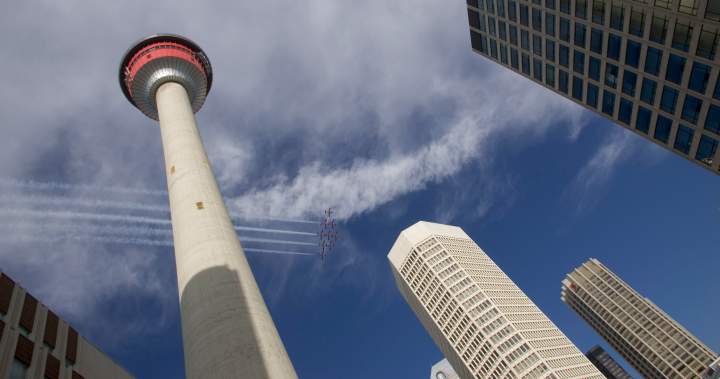 Snowbirds to make final flight at Grey Cup in Calgary 1 4677ce5900d87fd4cd89f677a25c28421622ea335f43990e7235d8fe94eaae7e