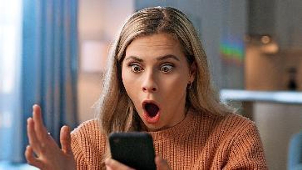 Dear Coleen: My friend asked if she could date my untrustworthy ex 1 47d69f8d0d2831af38d16cbd95d59360a3312cfe61655fe93c747745c47f176b