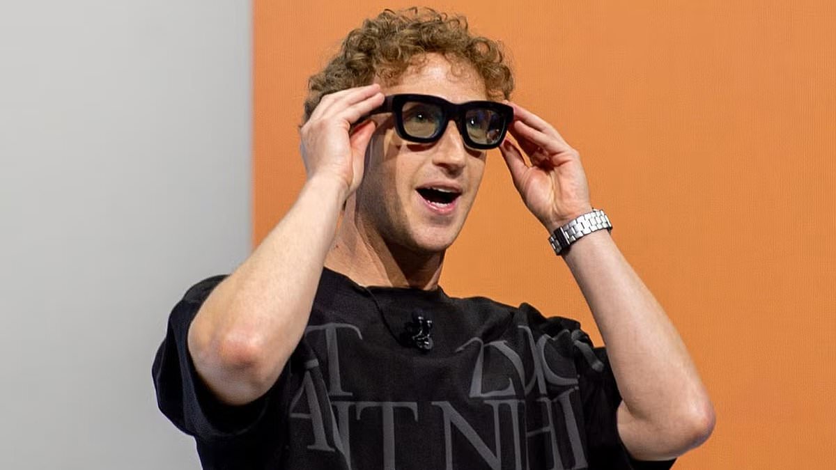 Pervs and creeps are using smart glasses to spy on women... So a tech nerd built an app to detect them and people are downloading it like crazy 1 48bb34010df83b5fb9a73c23daf3ea4b6eabe0aaa7690a3ebbef856814bd5e4c